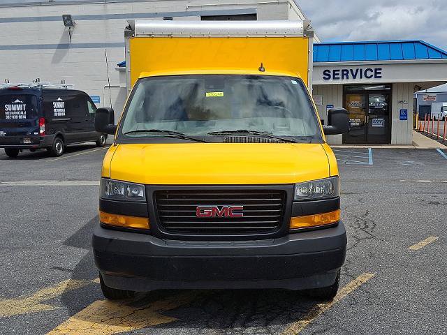 Used 2021 GMC Savana 3500 w/ Power Convenience Package RWD image 2