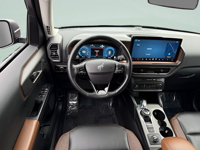 Certified 2025 Ford Bronco Sport Outer Banks w/ Outer Banks Tech Package+ AWD/4WD image 7