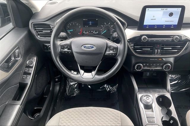 Certified 2022 Ford Escape SE w/ SE Sport Appearance Package image 5