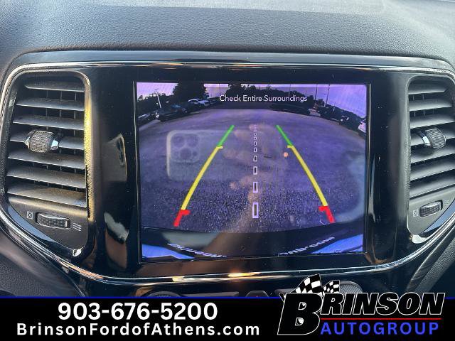 Used 2019 Jeep Grand Cherokee Altitude RWD image 23