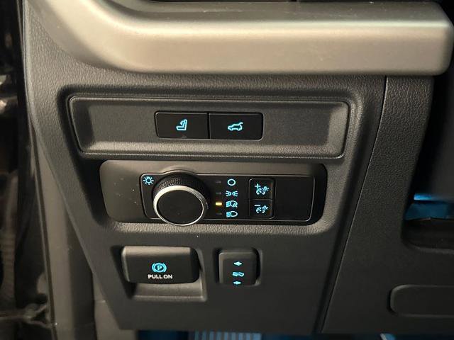 Certified 2024 Ford Expedition XLT RWD image 19