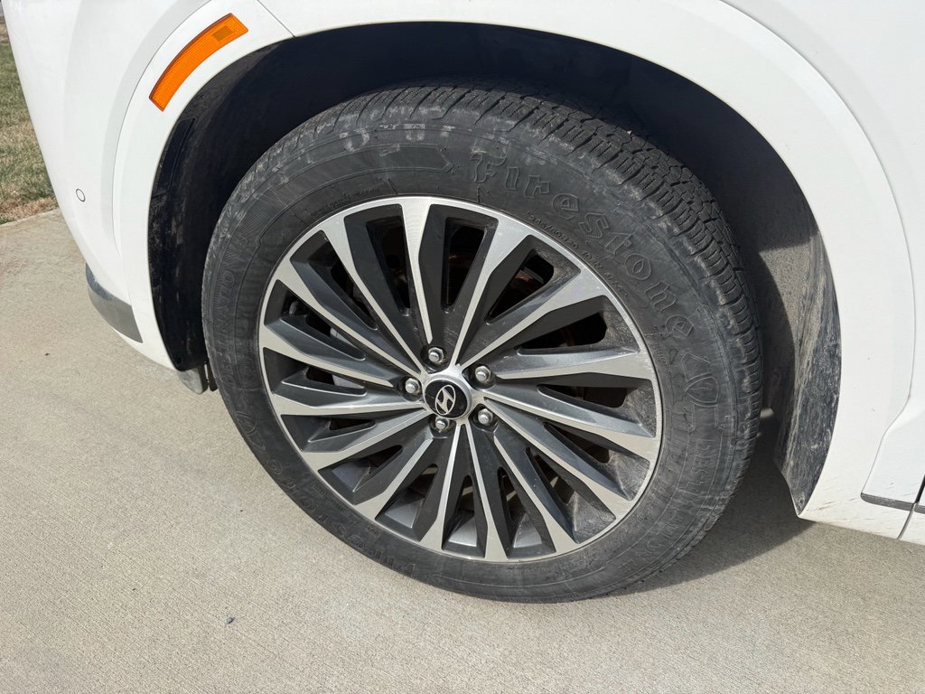 Used 2024 Hyundai Palisade Calligraphy image 9