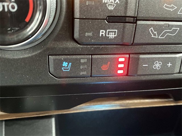 Certified 2019 Ford F150 Lariat w/ Equipment Group 502A Luxury image 28