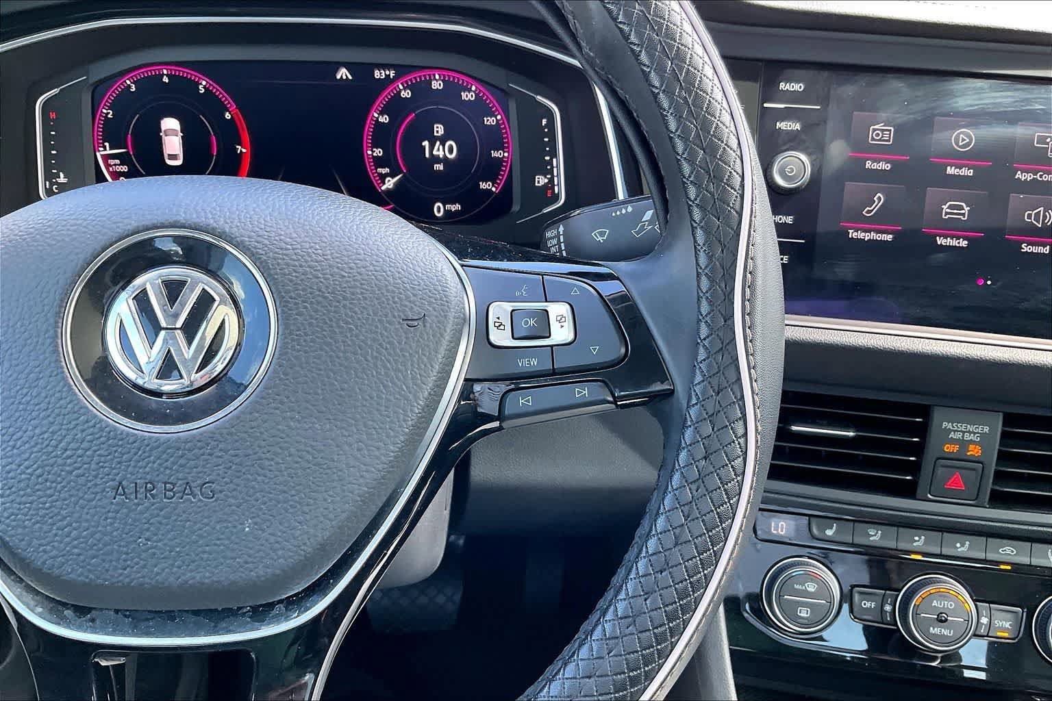 Used 2019 Volkswagen Jetta SEL FWD image 25