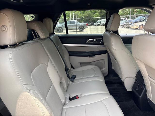 Certified 2018 Ford Explorer XLT w/ Equipment Group 202A AWD/4WD image 29