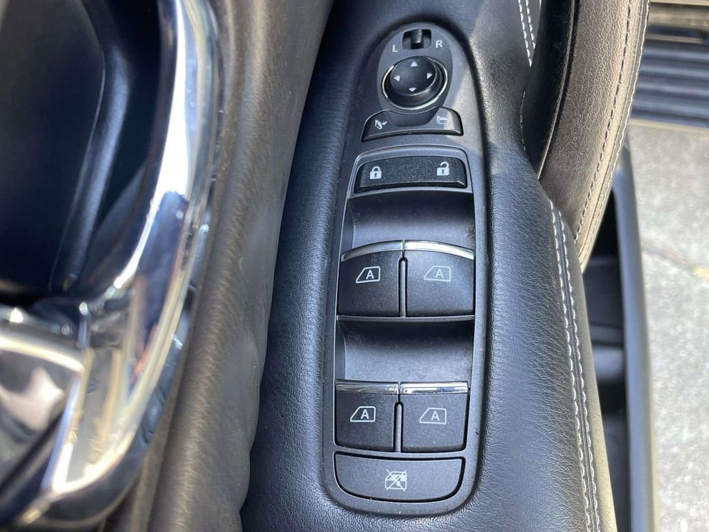 Used 2020 Nissan Armada SL w/ Premium Package image 16