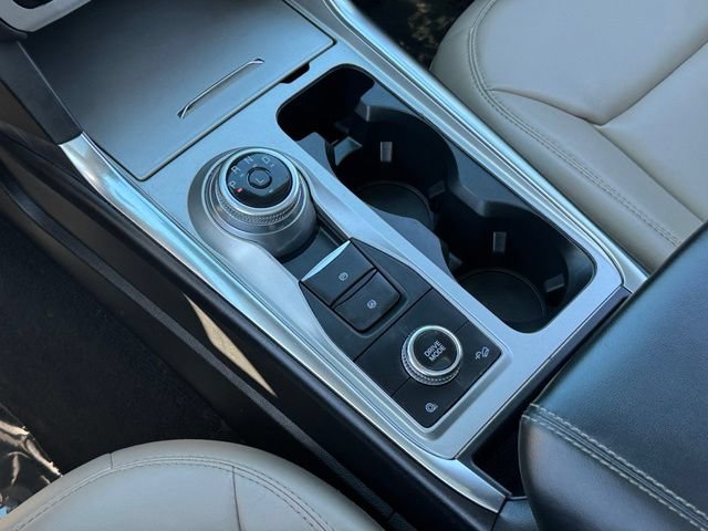 Certified 2023 Ford Explorer XLT w/ Equipment Group 202A AWD/4WD image 20