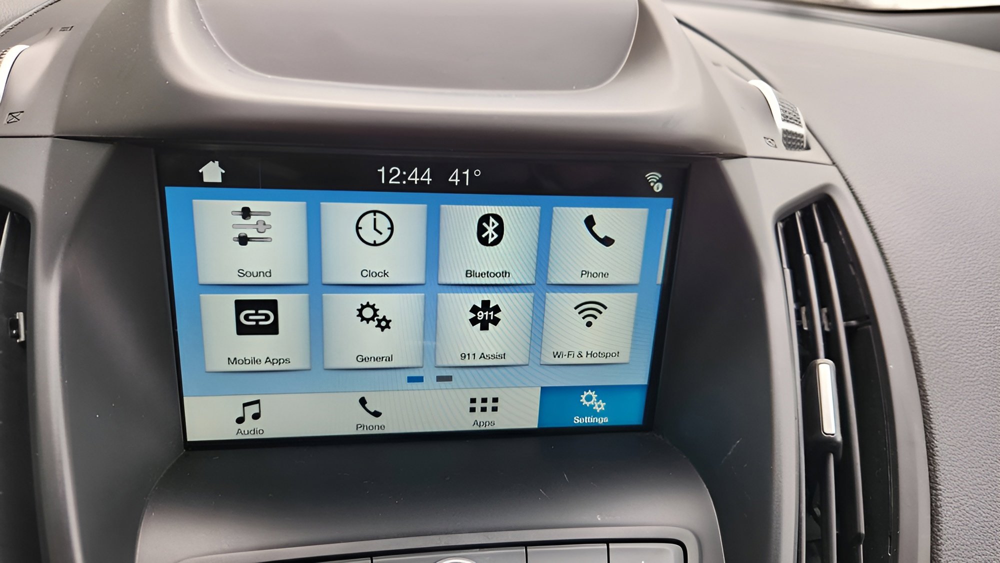 Certified 2019 Ford Escape SE image 16