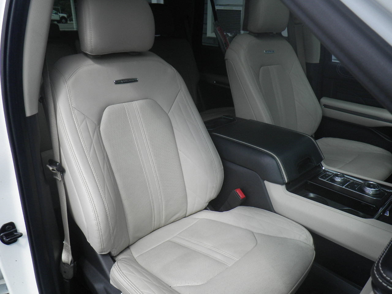 Certified 2023 Ford Expedition Platinum AWD/4WD image 28