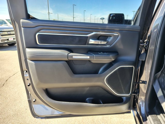 Used 2023 RAM 1500 Laramie AWD/4WD image 10