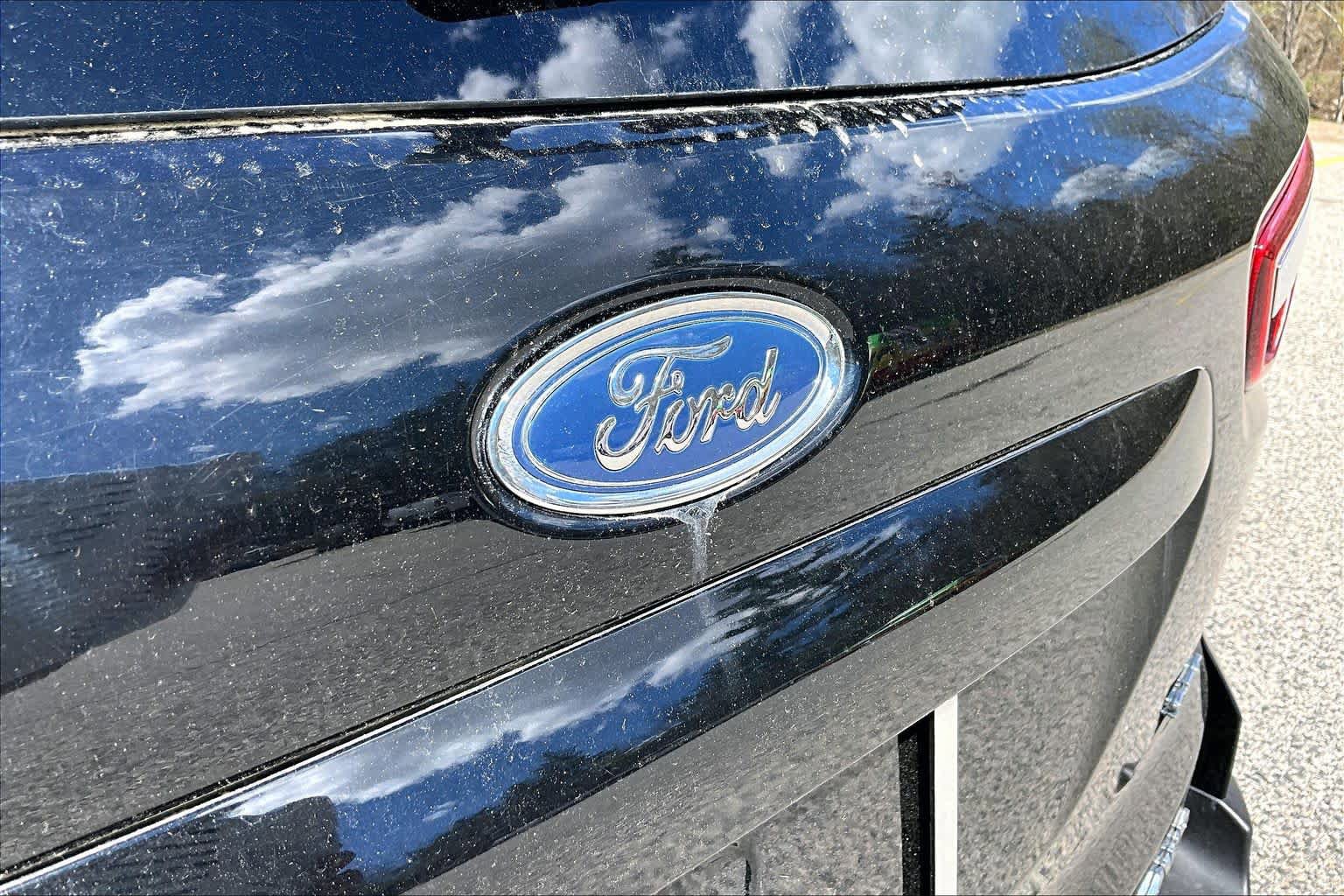 Certified 2018 Ford EcoSport SES w/ SES Cold Weather Package AWD/4WD image 33
