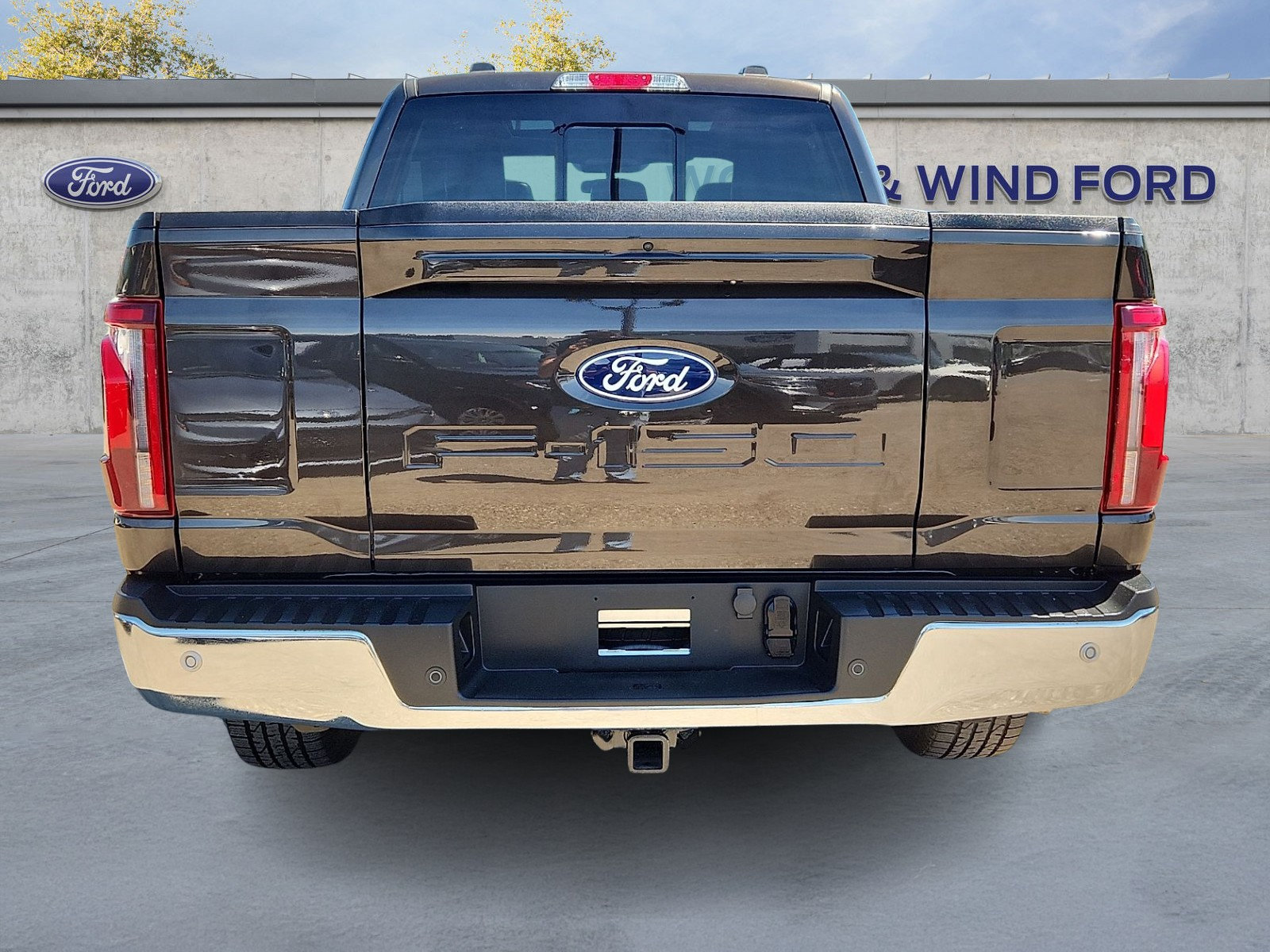 Certified 2024 Ford F150 Lariat w/ Bed Utility Package AWD/4WD image 5