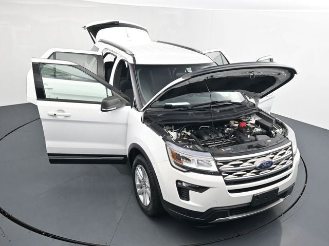 Certified 2019 Ford Explorer XLT w/ Equipment Group 201A AWD/4WD image 38