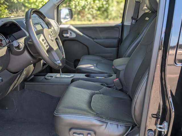 Used 2020 Nissan Frontier PRO-4X w/ Pro-4x Utility Package AWD/4WD image 15