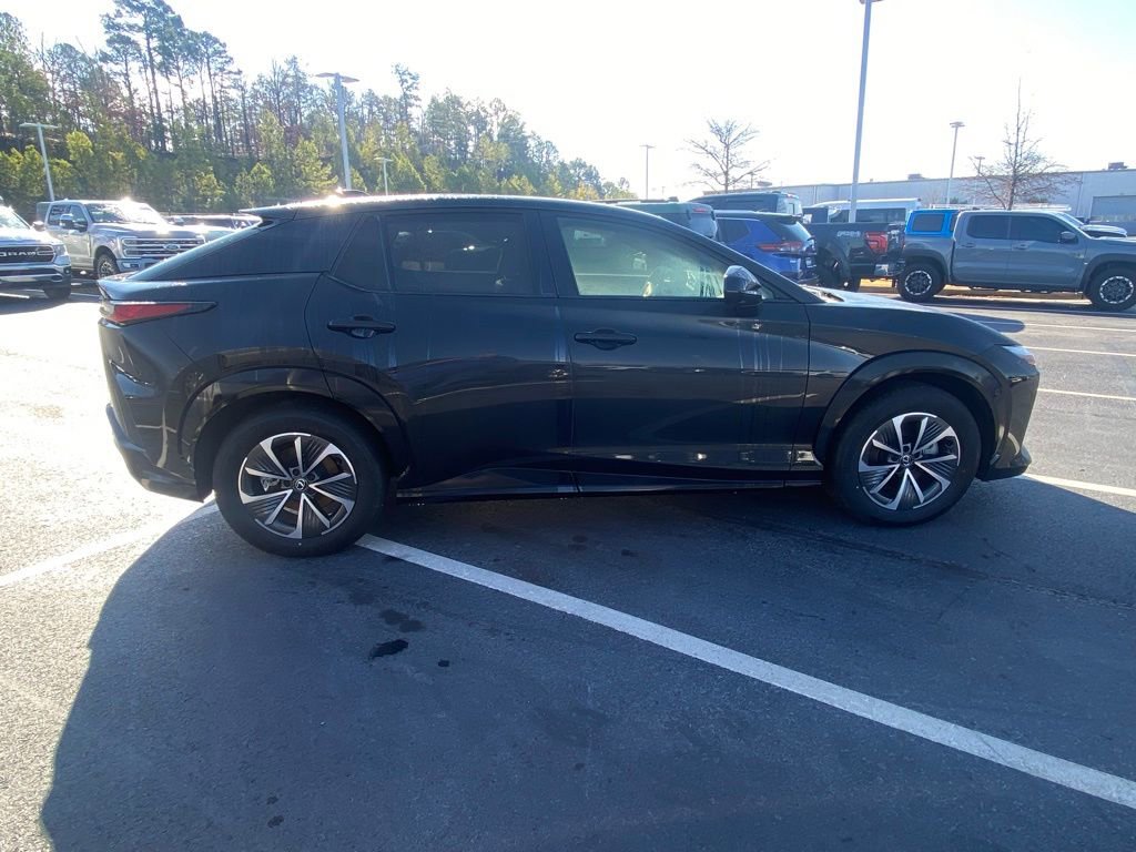 Used 2023 Lexus RZ 450e Premium w/ Technology Package image 8