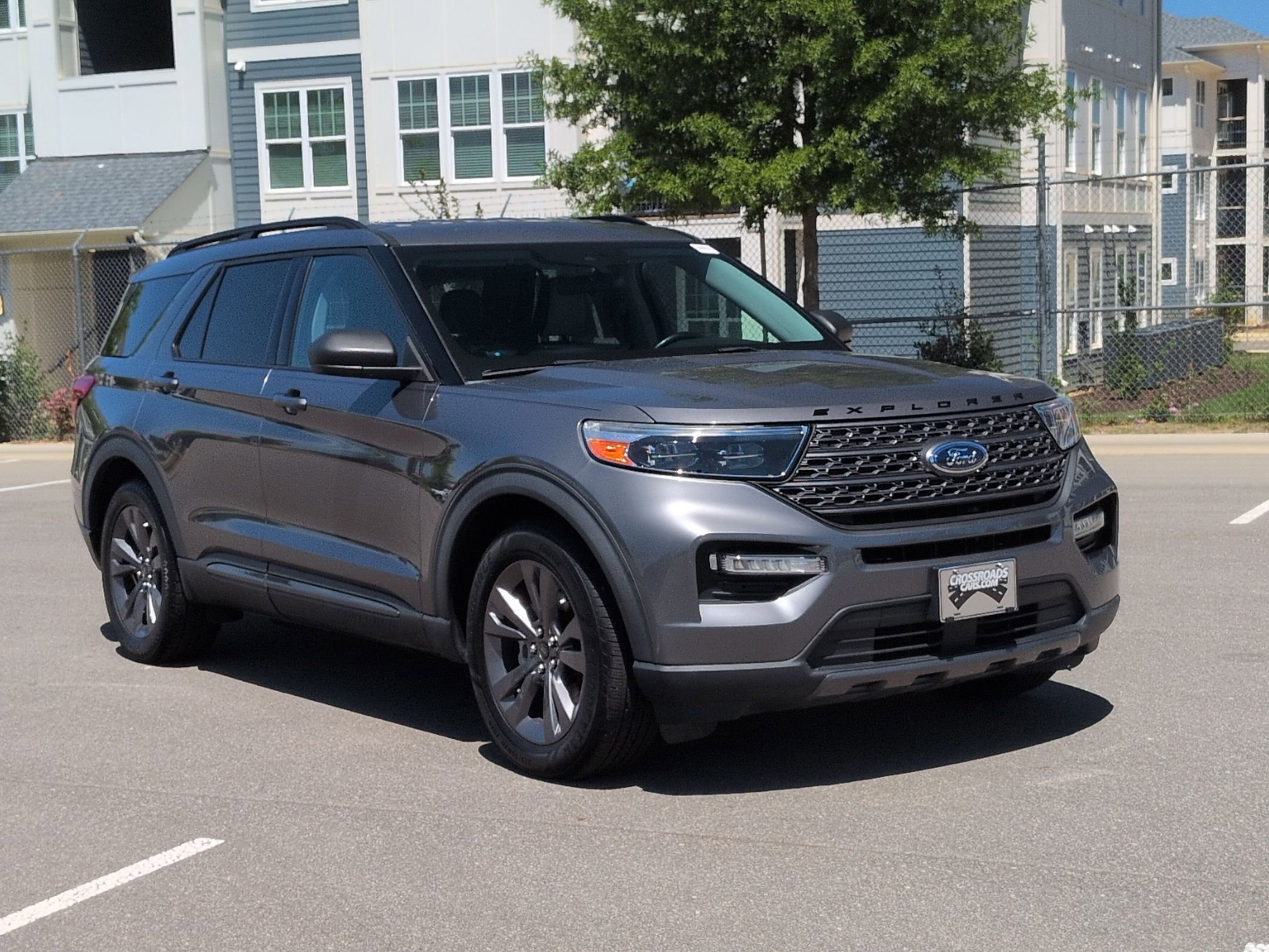 Certified 2021 Ford Explorer XLT w/ Equipment Group 202A RWD image 1