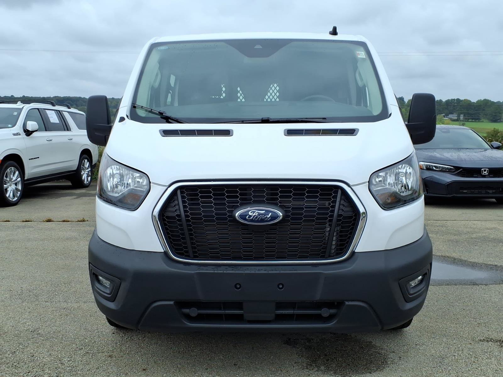 Certified 2025 Ford Transit 250 Low Roof w/ Exterior Upgrade Package RWD image 2
