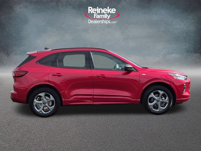 Certified 2024 Ford Escape ST-Line w/ Tech Pack #1 AWD/4WD image 4