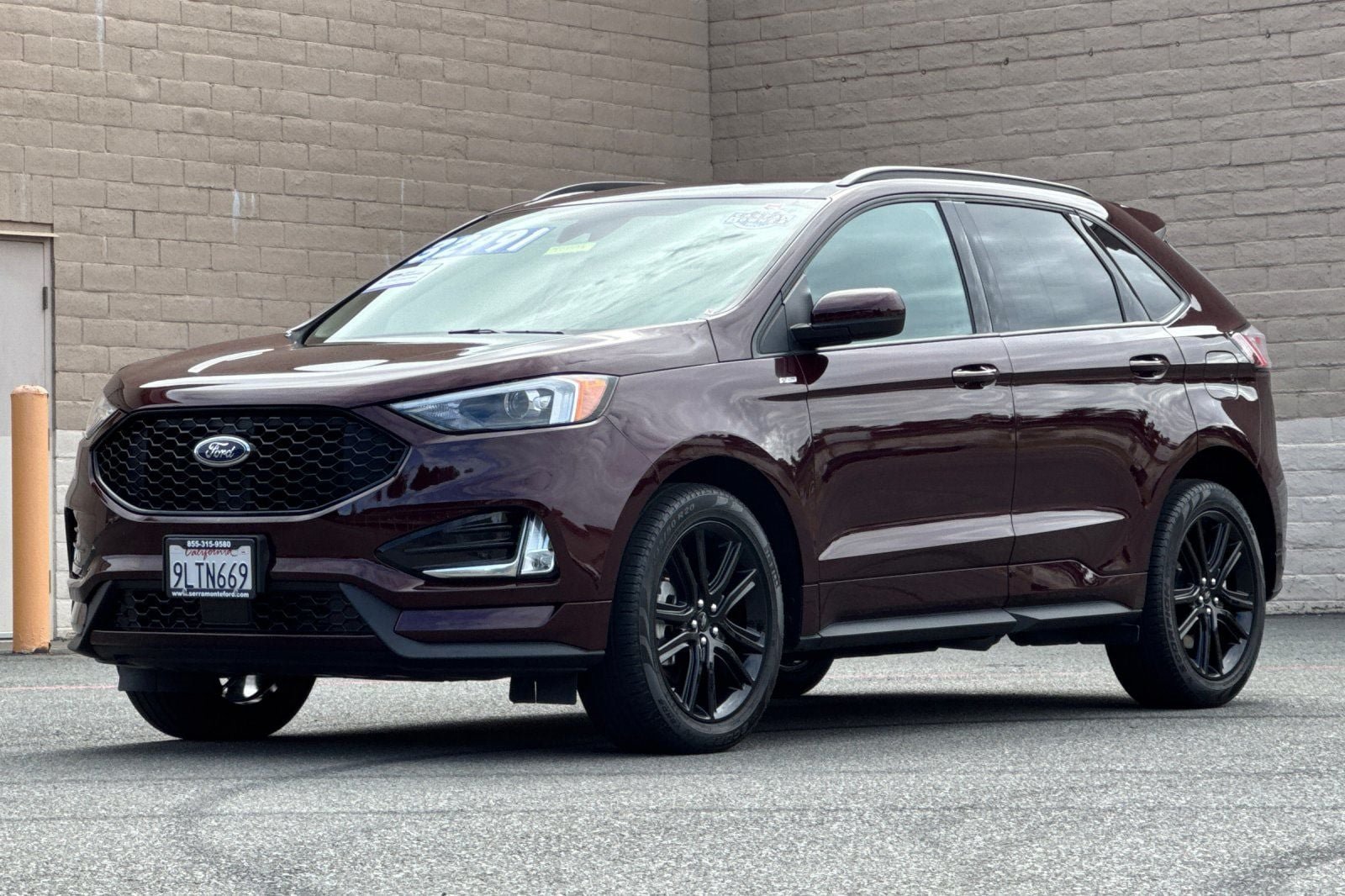 Certified 2024 Ford Edge ST-Line AWD/4WD image 11