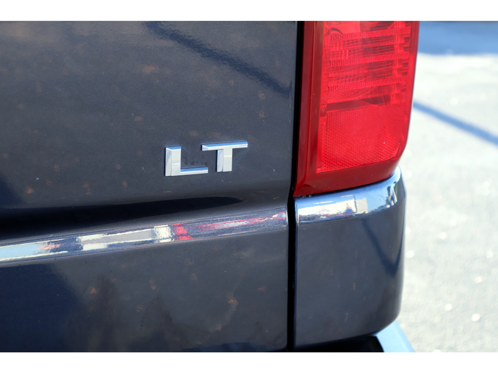 Used 2024 Chevrolet Silverado 1500 LT RWD image 14