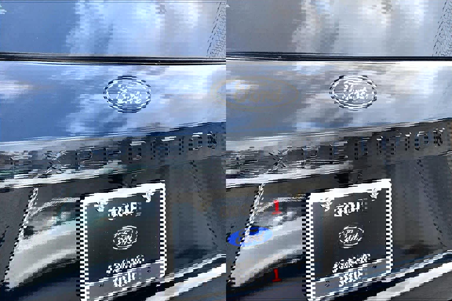 Certified 2025 Ford Expedition Max Platinum w/ Stealth Performance Package image 36