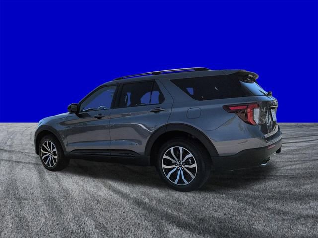 Certified 2023 Ford Explorer ST-Line w/ Class IV Trailer Tow Package image 3