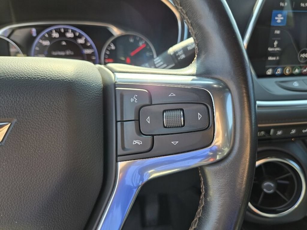 Used 2019 Chevrolet Blazer Premier w/ Sun and Wheels Package FWD image 31