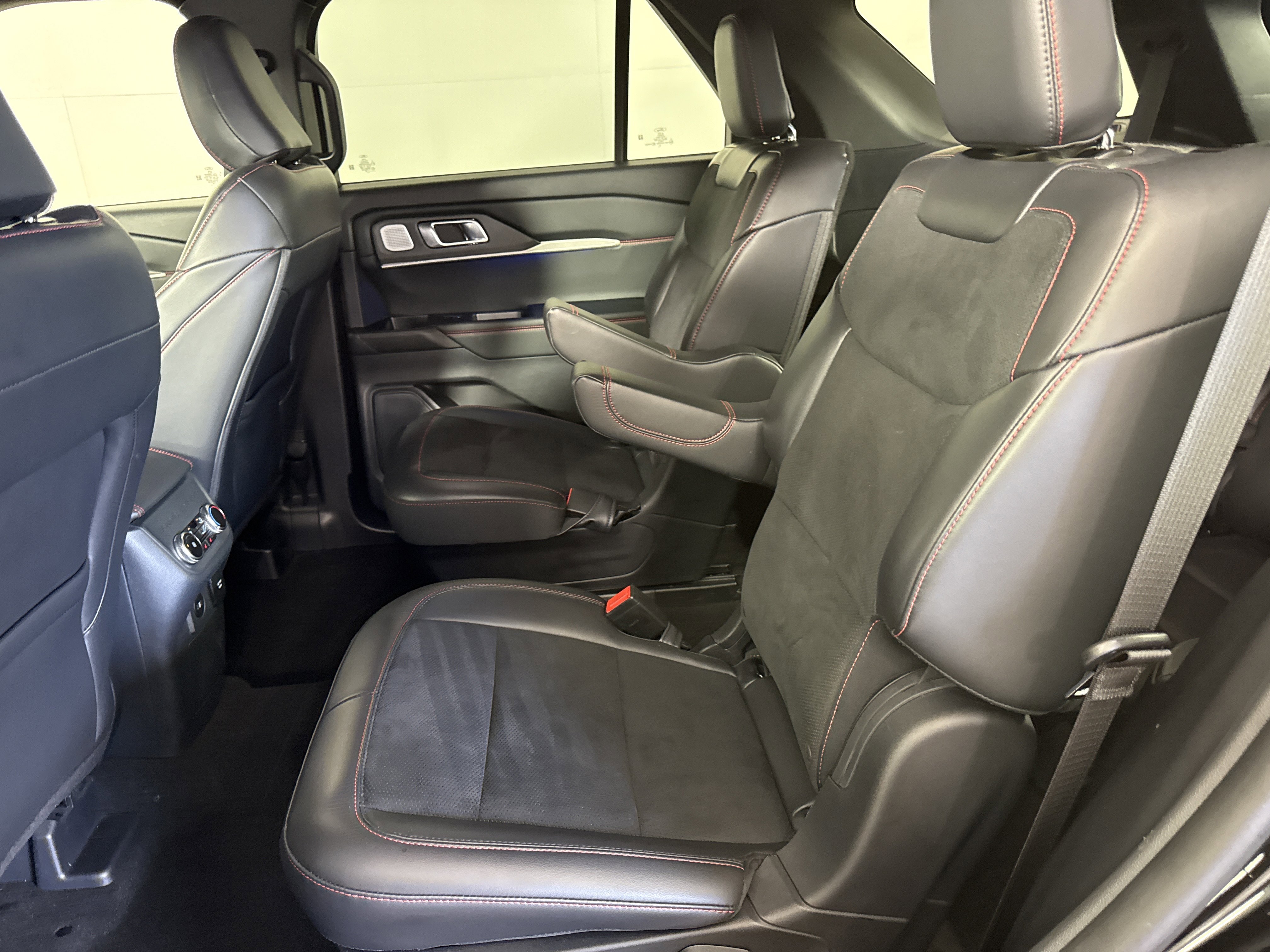 Certified 2025 Ford Explorer ST w/ Sun And Sound Package AWD/4WD image 13