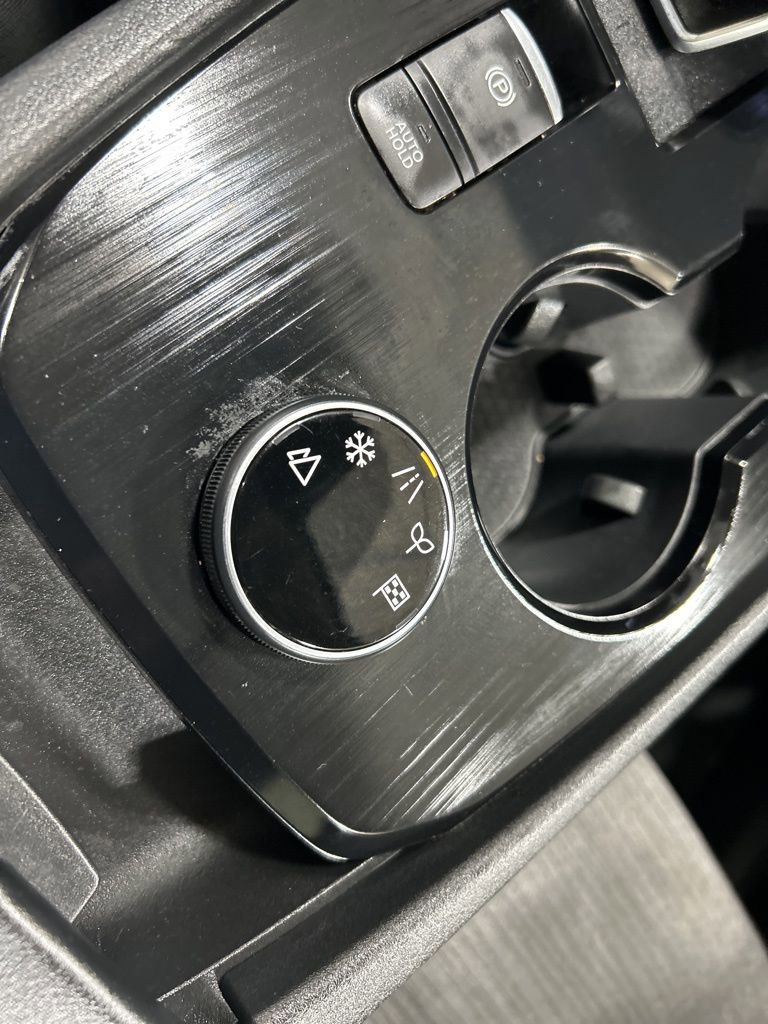 Used 2023 Nissan Rogue SV image 21