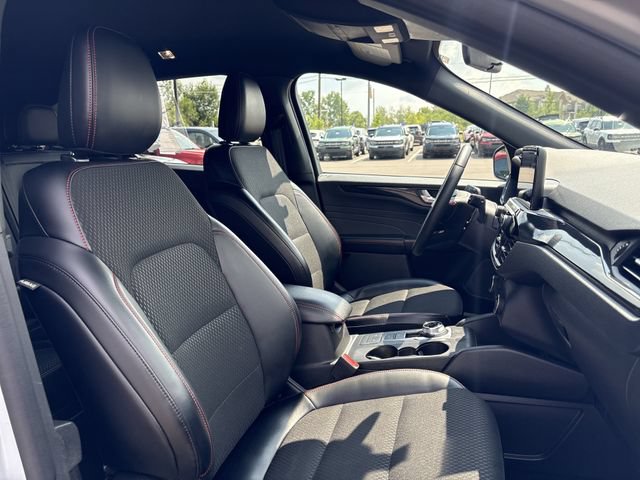 Certified 2025 Ford Escape ST-Line Select AWD/4WD image 15