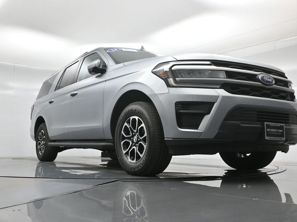 Certified 2024 Ford Expedition Max XLT image 6