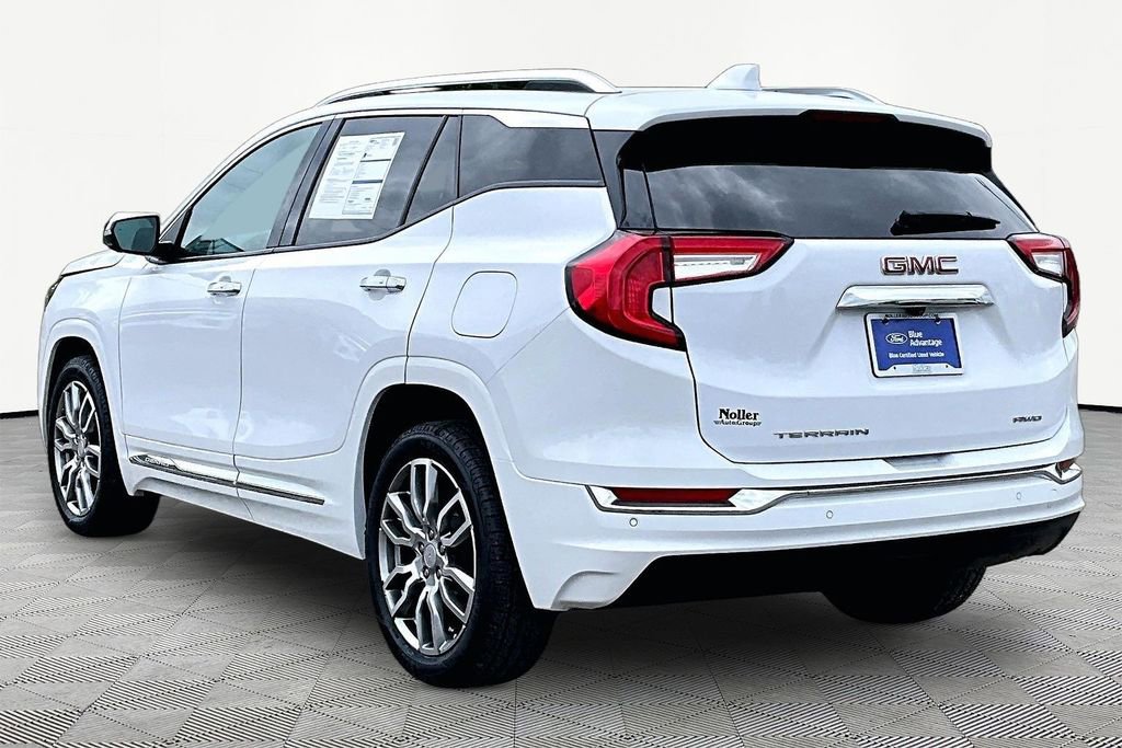 Used 2023 GMC Terrain Denali w/ Denali Premium Package AWD/4WD image 13