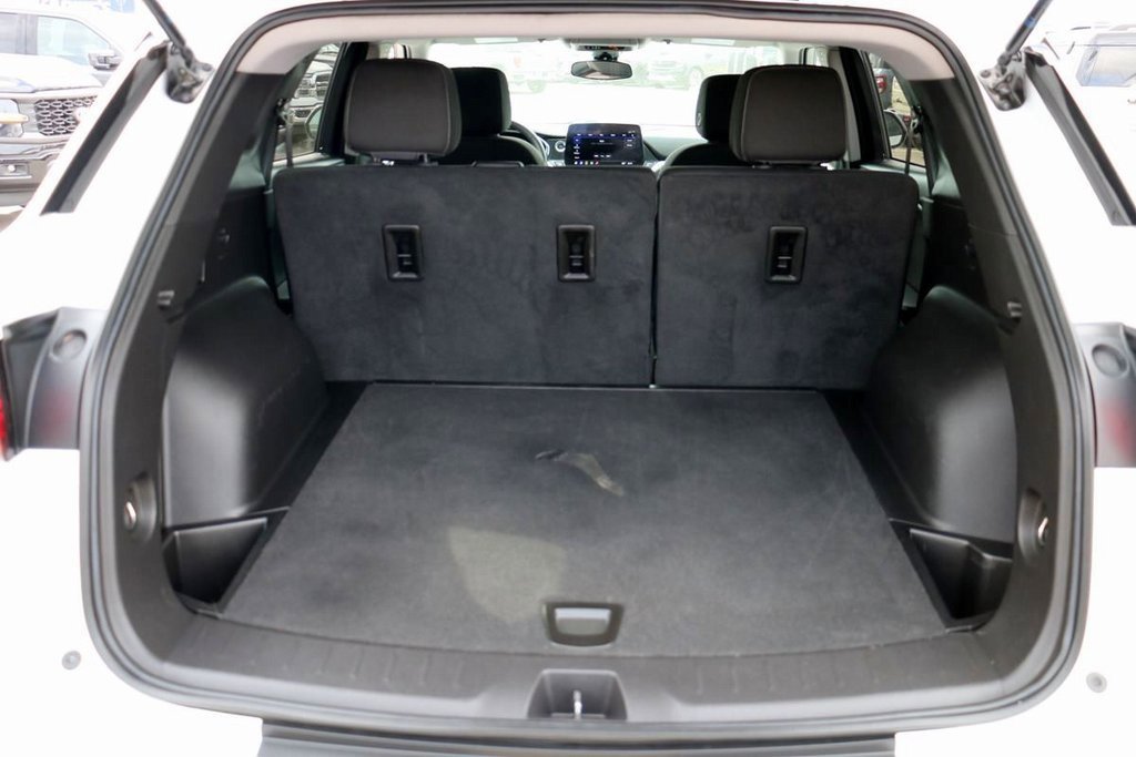 Used 2025 Chevrolet Blazer LT image 10