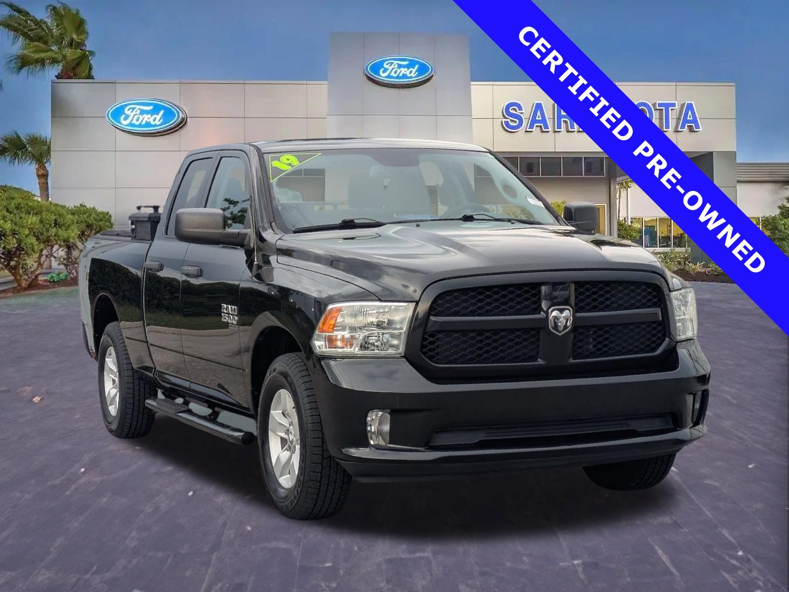 Used 2019 RAM 1500 Express AWD/4WD image 1
