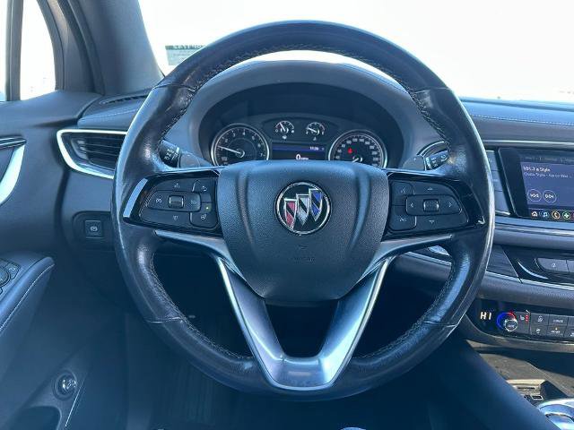 Used 2022 Buick Enclave Essence image 6