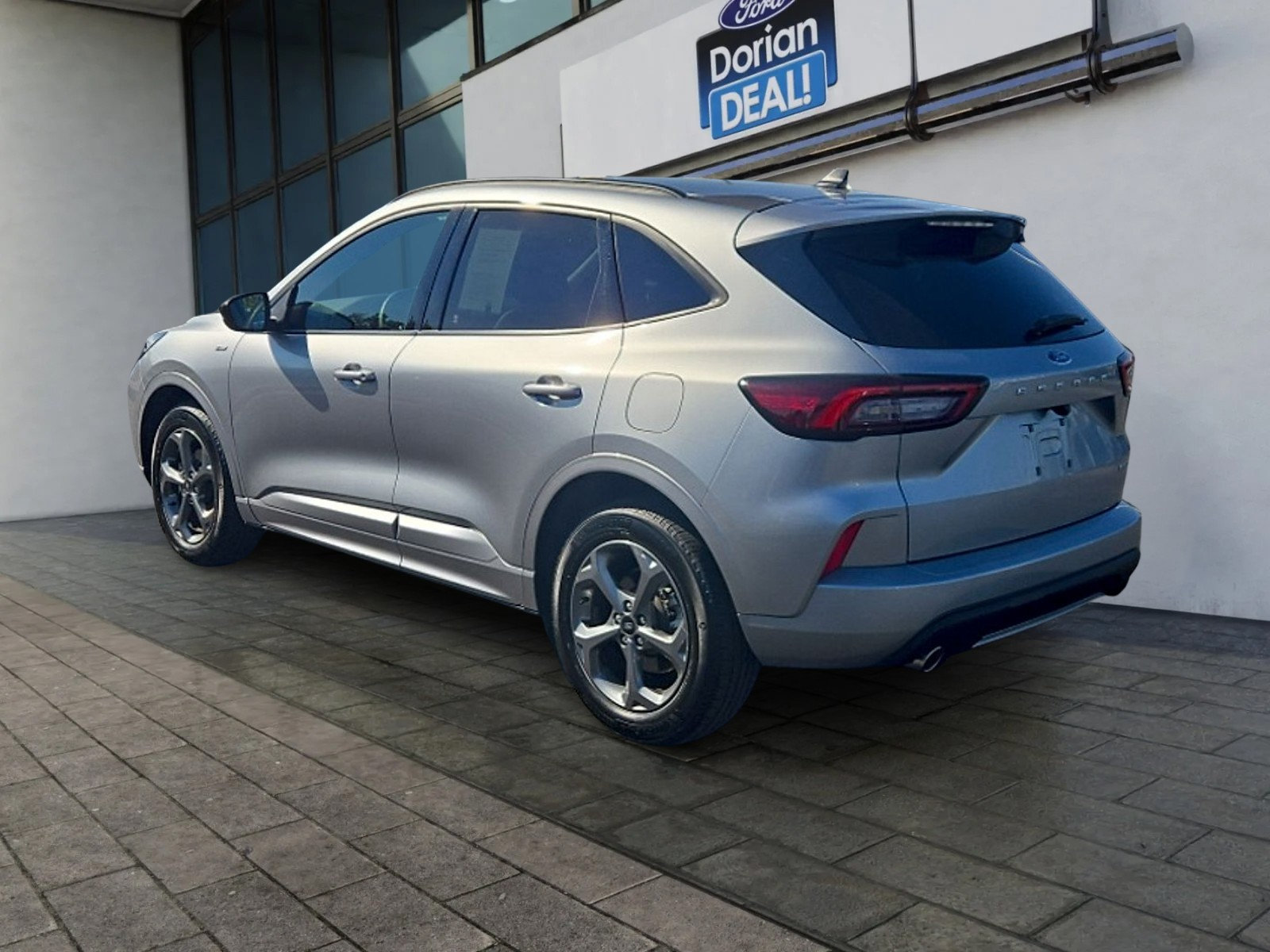 Certified 2023 Ford Escape ST-Line AWD/4WD image 5