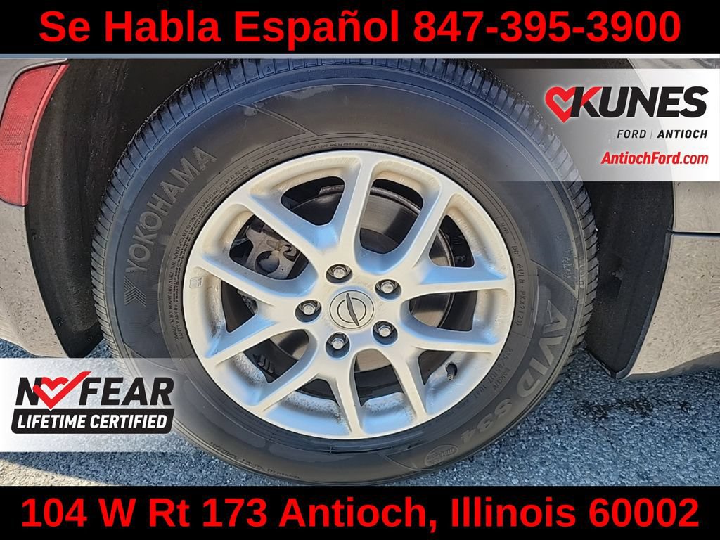 Used 2023 Chrysler Pacifica Touring-L FWD image 13