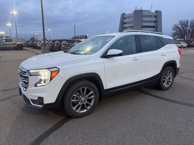 Used 2023 GMC Terrain SLT AWD/4WD image 6