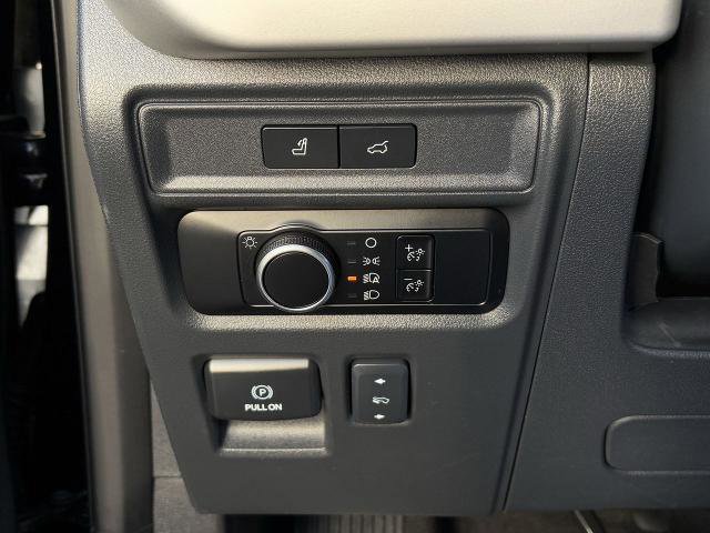 Certified 2024 Ford Expedition XLT image 23