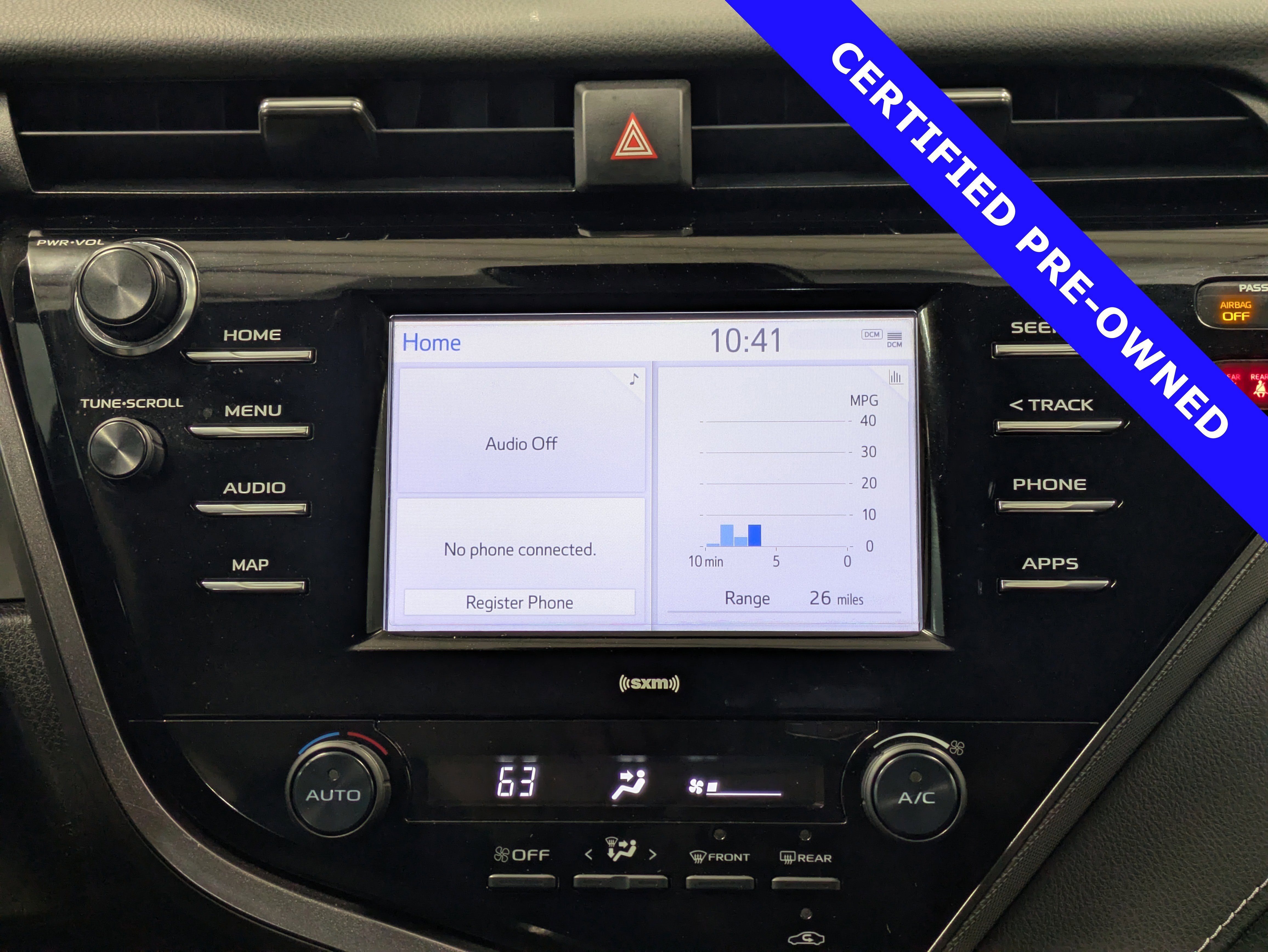 Used 2020 Toyota Camry SE image 17