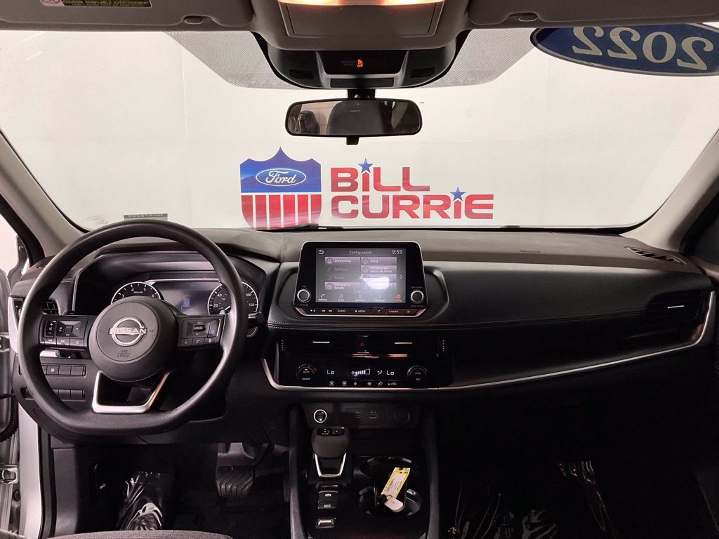 Used 2022 Nissan Rogue SV FWD image 18