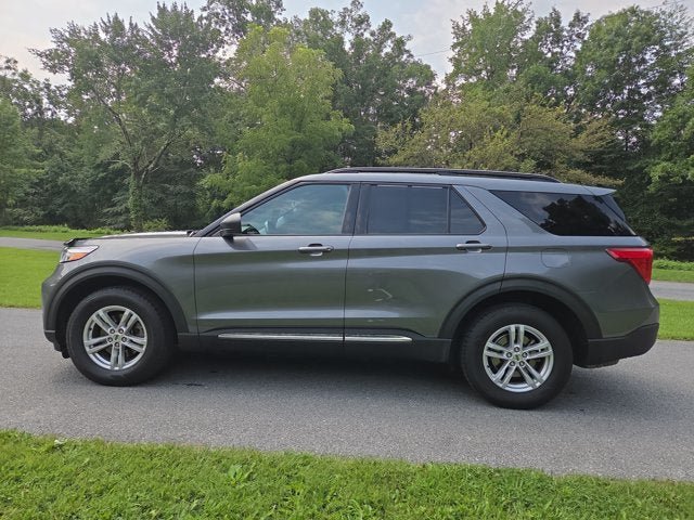 Certified 2022 Ford Explorer XLT w/ Class IV Trailer Tow Package AWD/4WD image 6