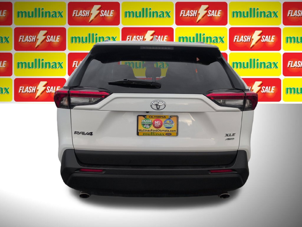 Used 2025 Toyota RAV4 XLE AWD/4WD image 31