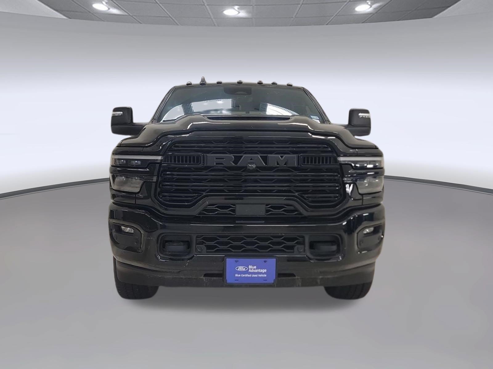 Used 2025 RAM 2500 Laramie w/ Night Edition AWD/4WD image 4