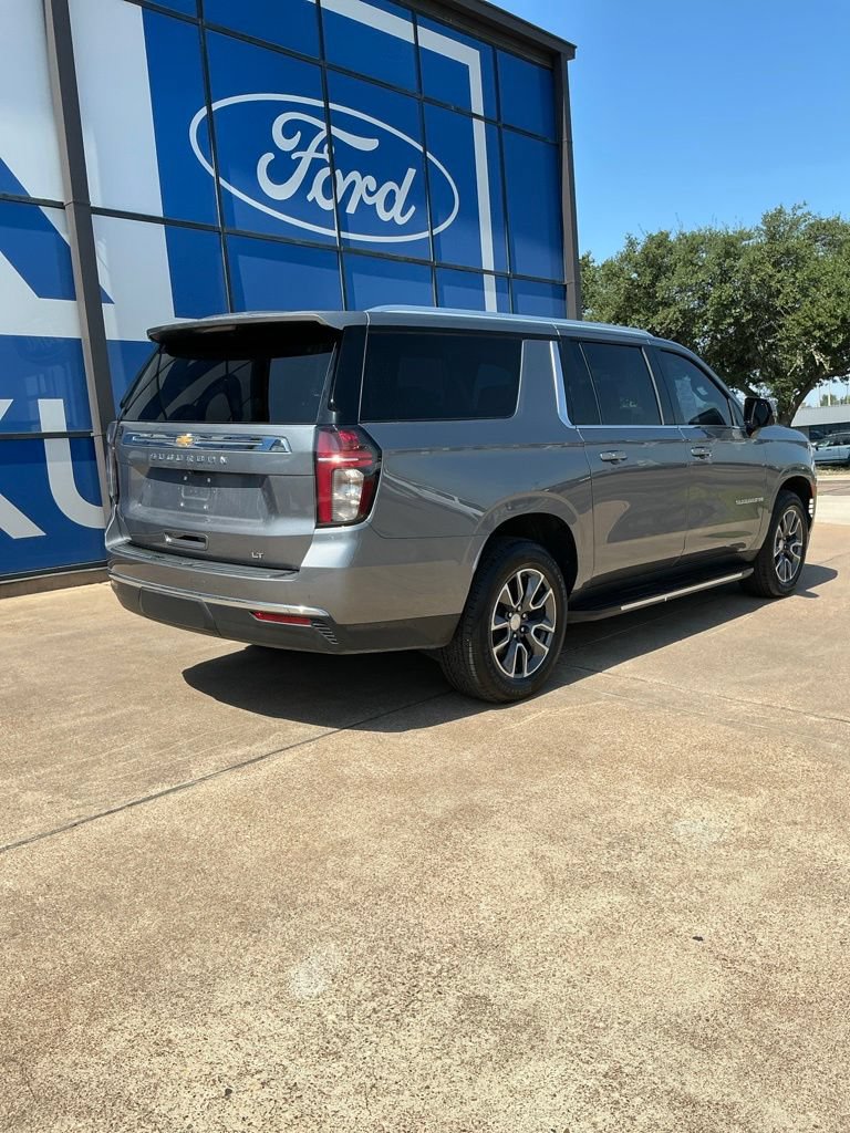 Used 2021 Chevrolet Suburban LT w/ LT Signature Package RWD image 8