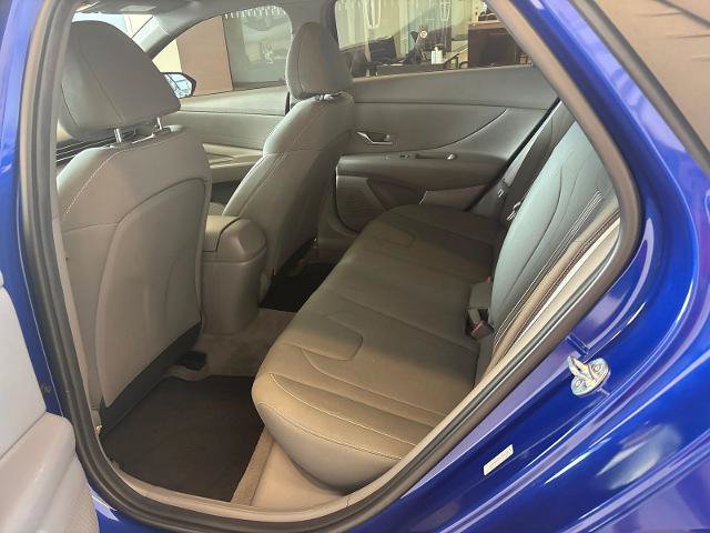 Used 2023 Hyundai Elantra SEL FWD image 12