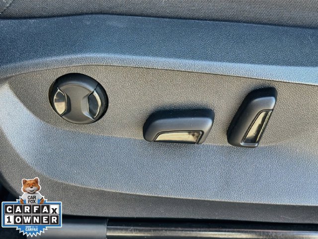Used 2023 Volkswagen Tiguan SE w/ Panoramic Sunroof Package FWD image 26