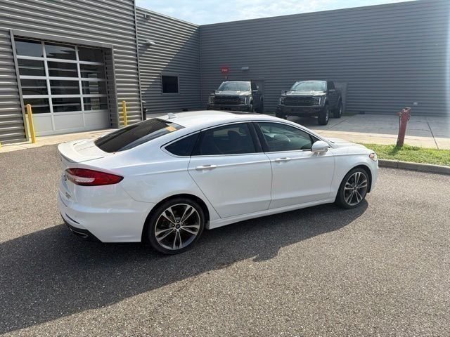 Certified 2019 Ford Fusion Titanium FWD image 4