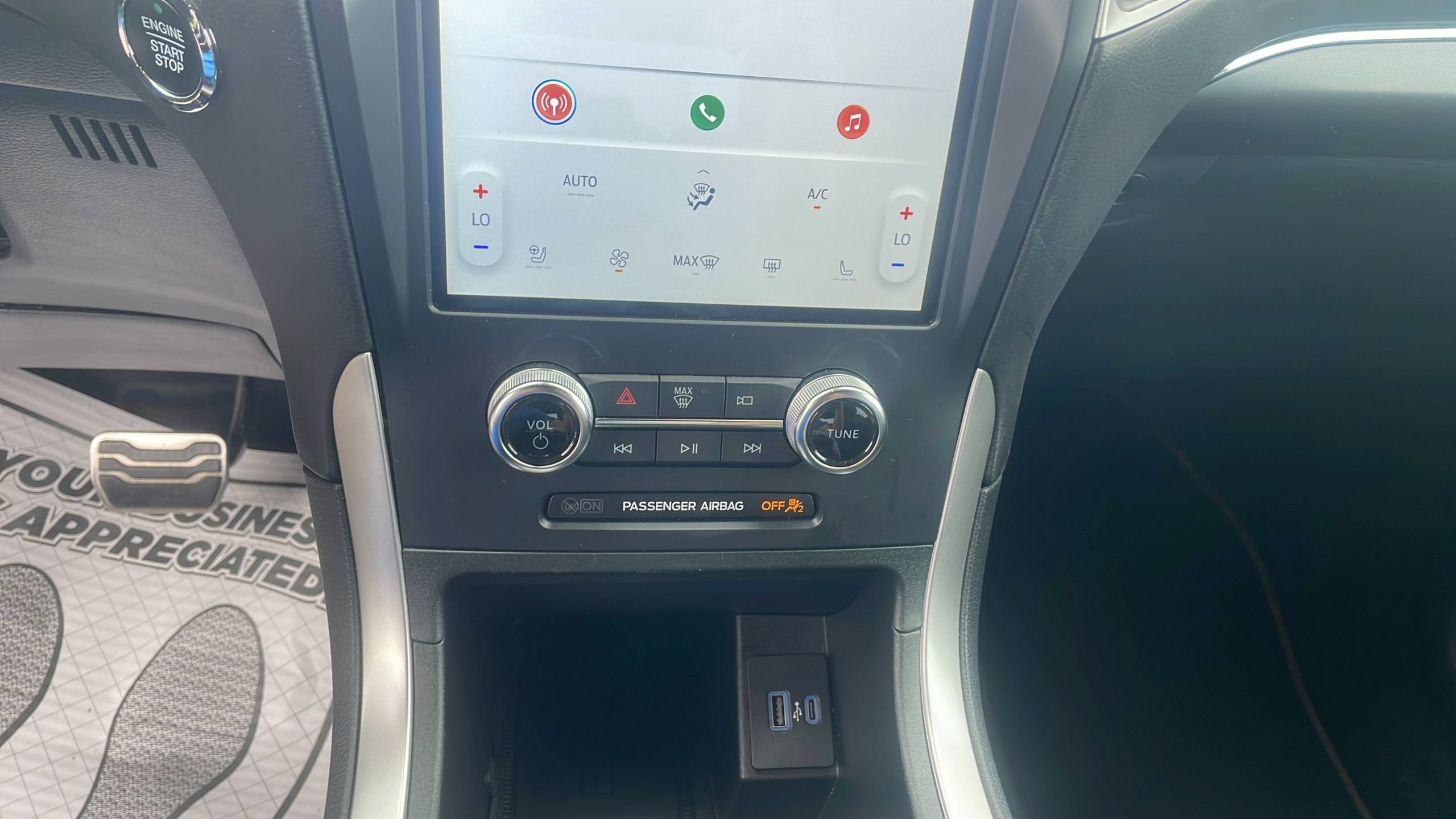 Certified 2024 Ford Edge ST-Line AWD/4WD image 24