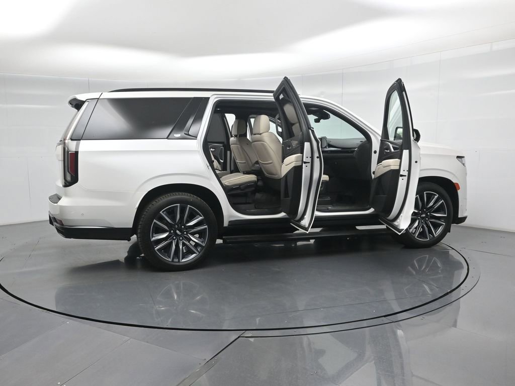 Used 2022 Cadillac Escalade Sport w/ Touring Package AWD/4WD image 5